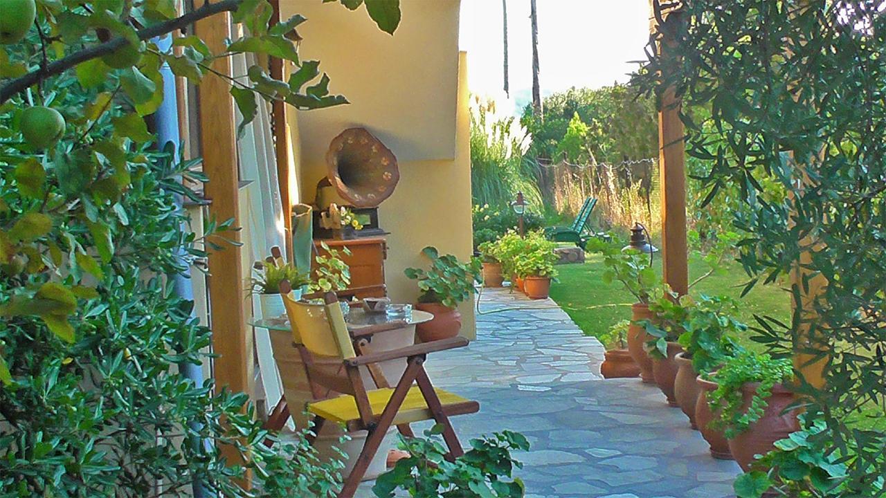 Studios Tripiti Nea Roda Exterior foto