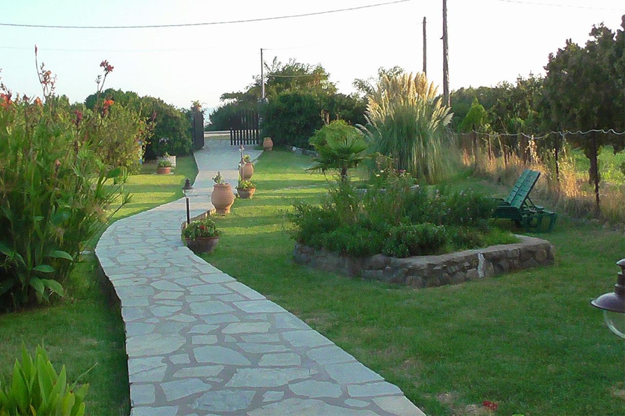 Studios Tripiti Nea Roda Exterior foto
